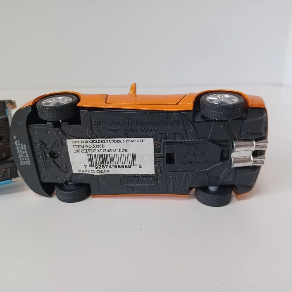 Kinsmart lot vehicles
